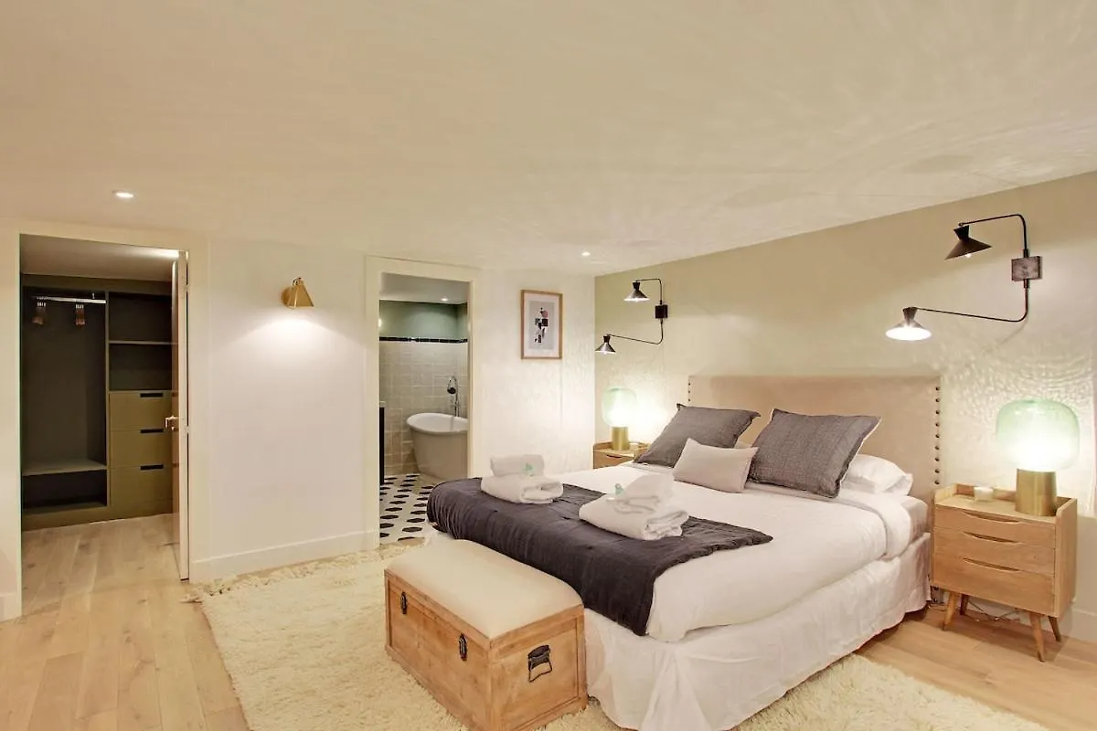 2 Appartements En 1 - Superbe Logement Pres Du Louvre L 12P パリ アパート