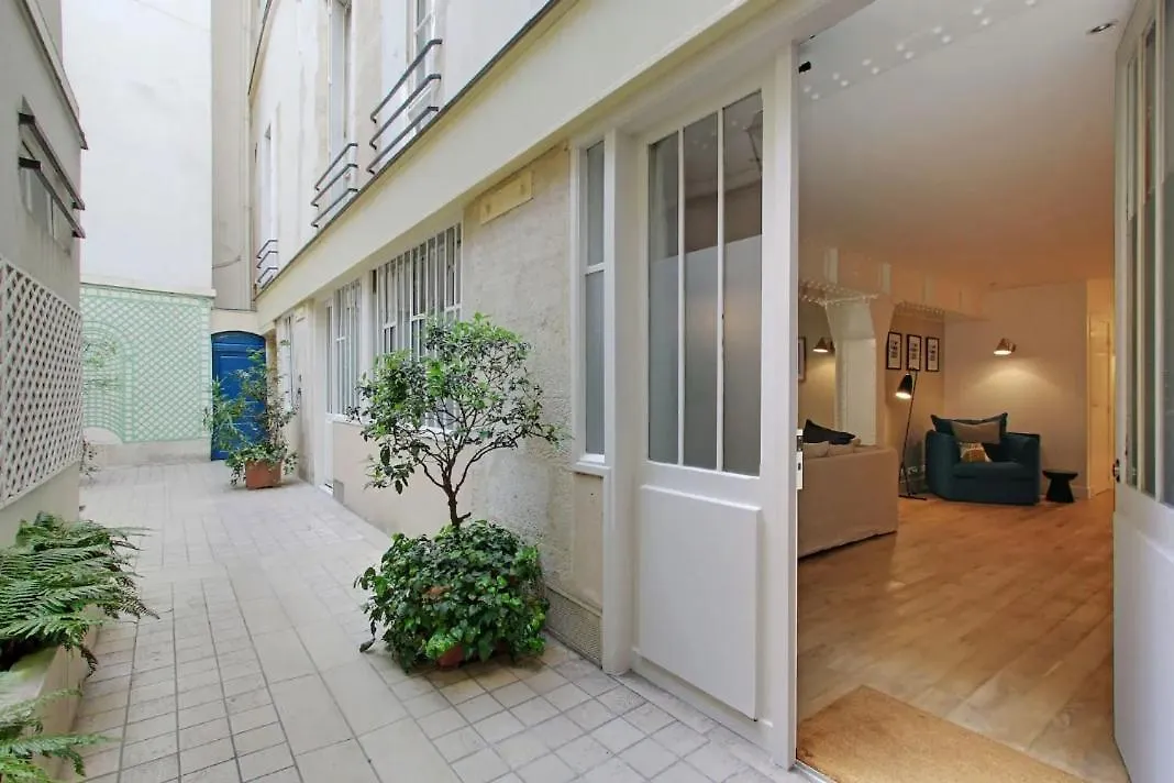 2 Appartements En 1 - Superbe Logement Pres Du Louvre L 12P Paris Apartment