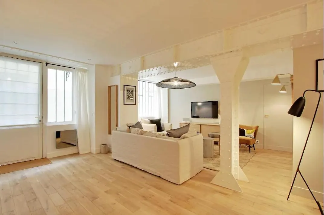 Apartment 2 Appartements En 1 - Superbe Logement Pres Du Louvre L 12P Paris