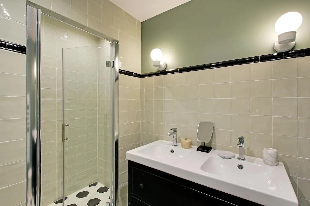 Apartment 2 Appartements En 1 - Superbe Logement Pres Du Louvre L 12P Paris France
