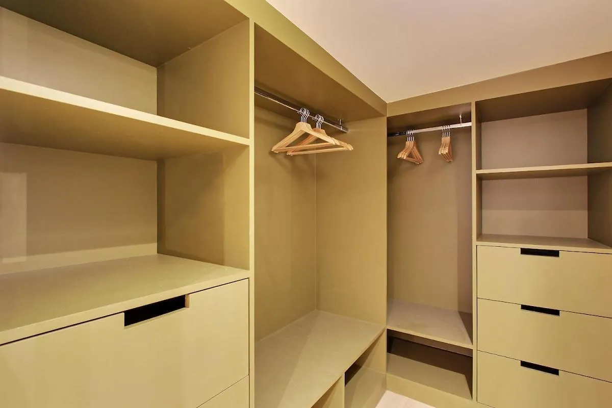 2 Appartements En 1 - Superbe Logement Pres Du Louvre L 12P Paris 0*,