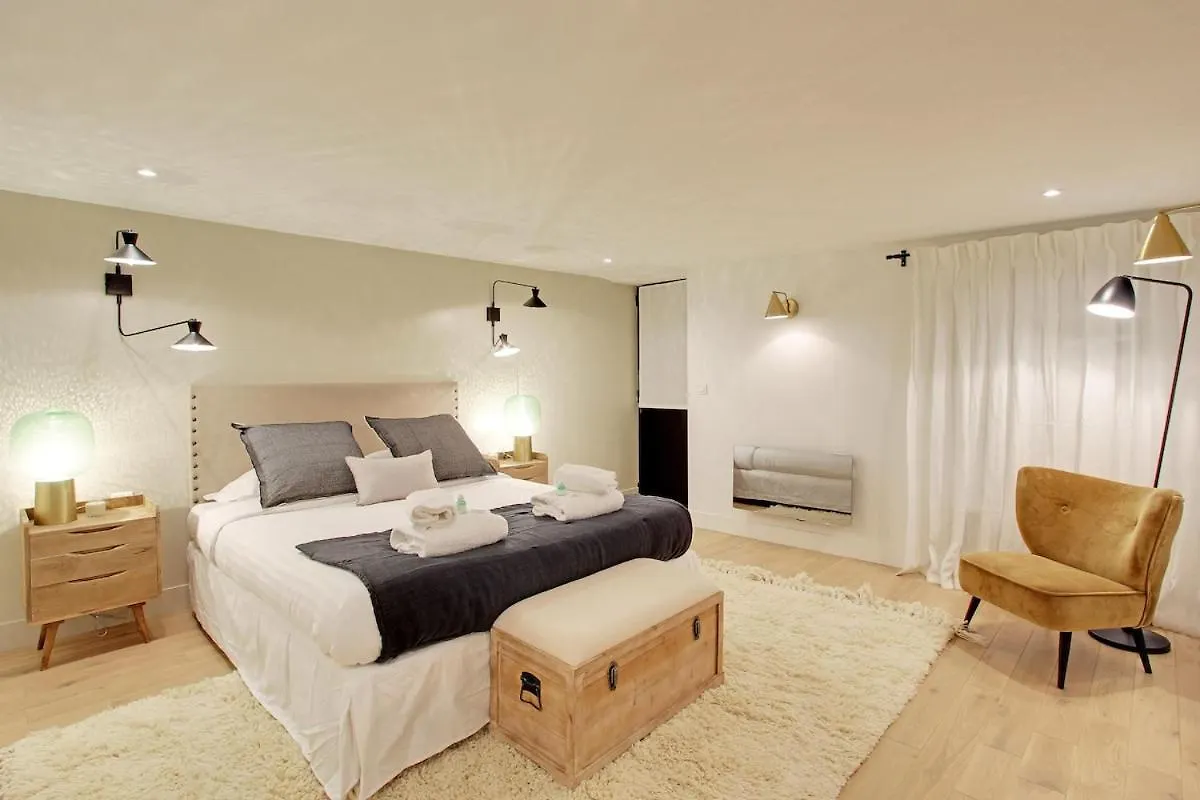 2 Appartements En 1 - Superbe Logement Pres Du Louvre L 12P Paris Apartment